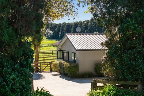 Photo of property in 83 Waipipi Wharf Road, Pollok, Waiuku, 2683