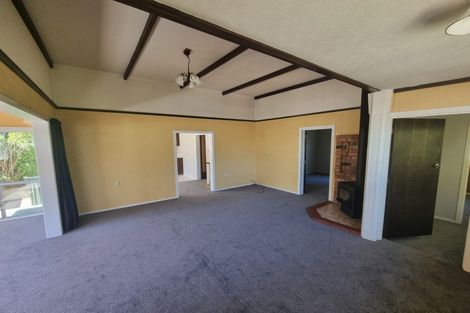 Photo of property in 11 Fitzherbert East Road, Aokautere, Palmerston North, 4471