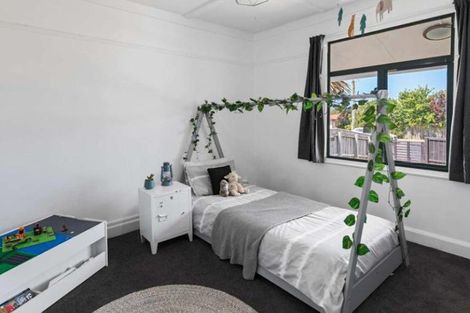 Photo of property in 18 Puriri Street, Gonville, Whanganui, 4501