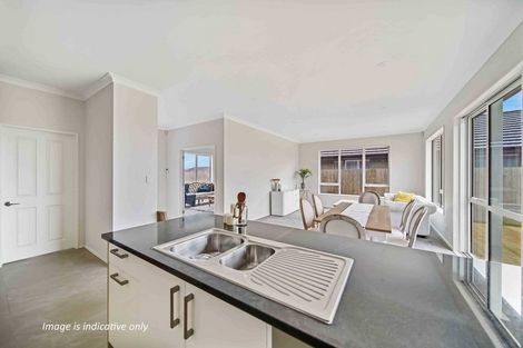 Photo of property in 16 Huahua Crescent, Papakura, 2110