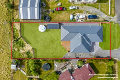 Photo of property in 82 Willoughby Street, Halcombe, 4779