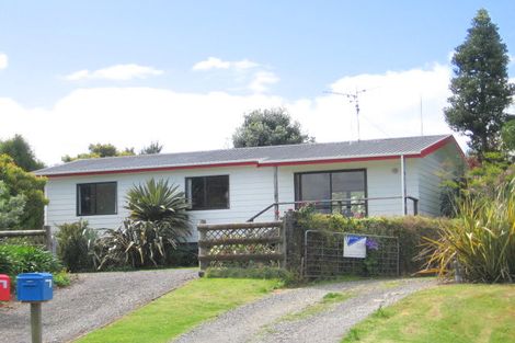 Photo of property in 136 Athenree Road, Athenree, Katikati, 3177