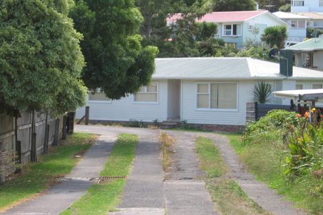 Photo of property in 10 Cajero Place, Green Bay, Auckland, 0604
