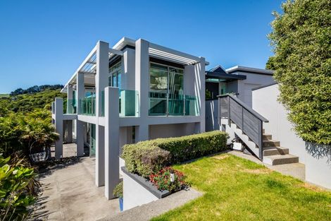 Photo of property in 32 Roys Road, Plimmerton, Porirua, 5026