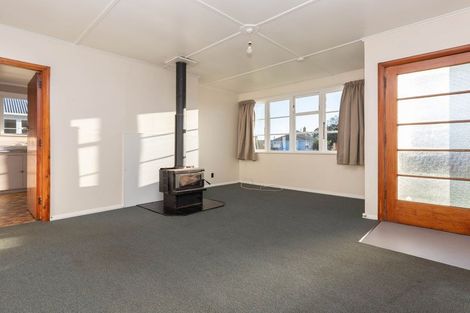 Photo of property in 21 Colvin Street, Westport, 7825