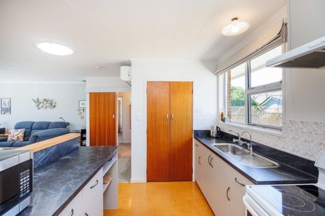 Photo of property in 3 Ruamahanga Crescent, Terrace End, Palmerston North, 4410