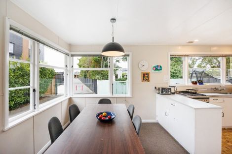 Photo of property in 20 Roy Street, Palmerston North, 4410