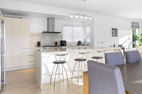 Photo of property in 25 Magnolia Rise, Waipahihi, Taupo, 3330