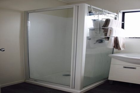 Photo of property in 8c Weiti Road, Orewa, 0931