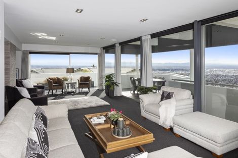 Photo of property in 12 Harry Ell Drive, Cashmere, Christchurch, 8022