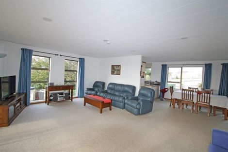 Photo of property in 17a Acacia Place, Bell Block, New Plymouth, 4312