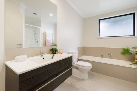 Photo of property in 6 Crater Close, Pyes Pa, Tauranga, 3112