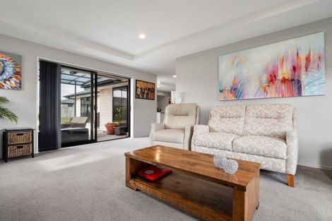 Photo of property in 44 Beachvale Drive, Kaiapoi, 7630