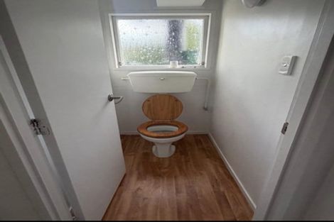 Photo of property in 2/9 Abbeygate Street, Birkdale, Auckland, 0626