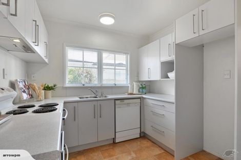 Photo of property in 2/8 Pierce Road, Milford, Auckland, 0620