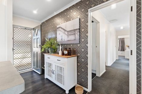 Photo of property in 16 Lockhart Avenue, Milson, Palmerston North, 4414