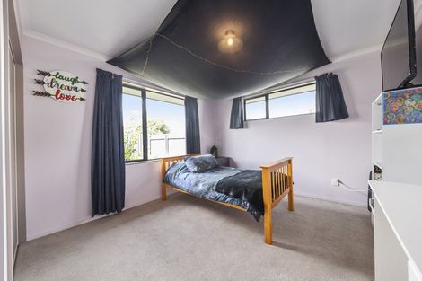 Photo of property in 4 Holdaway Street, Riversdale, Blenheim, 7201