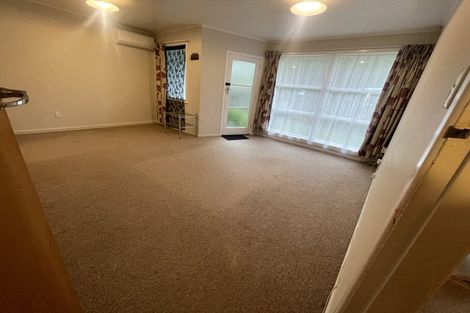 Photo of property in 42b Black Rock Road, Newlands, Wellington, 6037