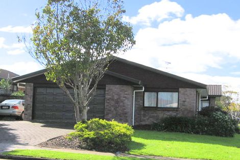 Photo of property in 63 Mirrabooka Avenue, Botany Downs, Auckland, 2010