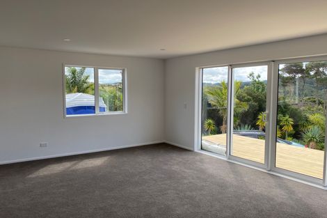 Photo of property in 12a Waterview Place, Haruru, 0204