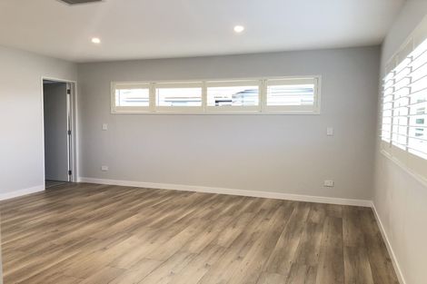 Photo of property in 25 Bevyn Street, Castor Bay, Auckland, 0620