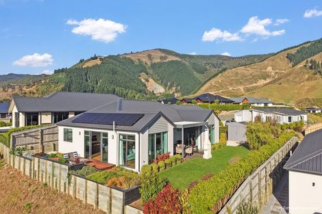 Photo of property in 24 Huntaway Close, Stoke, Nelson, 7011