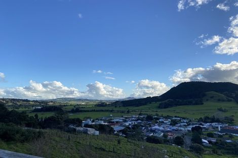 Photo of property in 28 Hill Street, Hikurangi, 0114