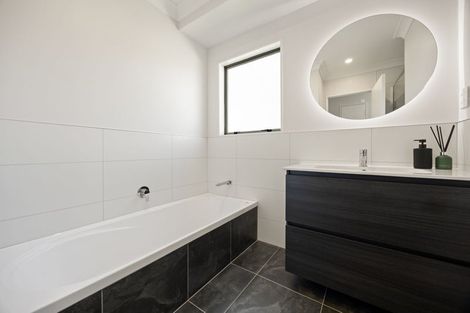 Photo of property in 69 Forest Lake Road, Forest Lake, Hamilton, 3200
