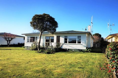 Photo of property in 73 Barraud Street, Dannevirke, 4930