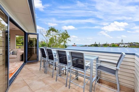 Photo of property in 76 Matipo Road, Mairangi Bay, Auckland, 0630