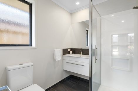 Photo of property in 22 Tiria Drive, Papamoa Beach, Papamoa, 3118