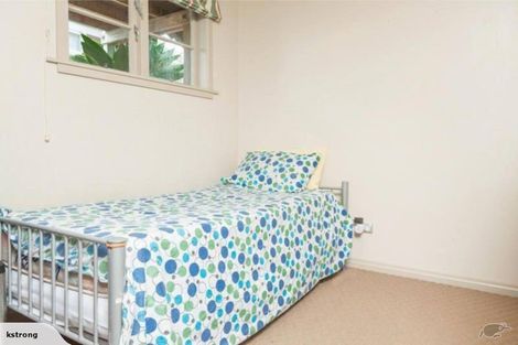 Photo of property in 216 Rangatira Road, Beach Haven, Auckland, 0626