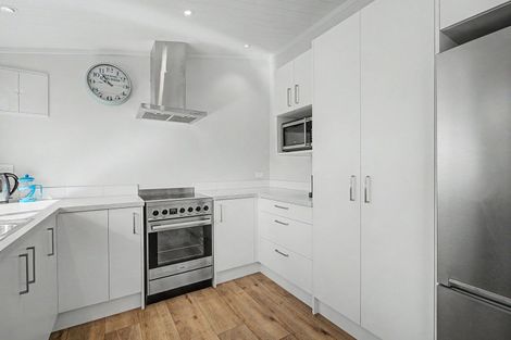 Photo of property in 17 Mccall Avenue, Pauanui, Hikuai, 3579