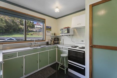 Photo of property in 284 High Street, Eltham, 4322