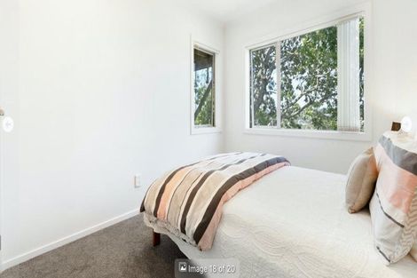 Photo of property in 2/19 Limmer Place, Browns Bay, Auckland, 0632