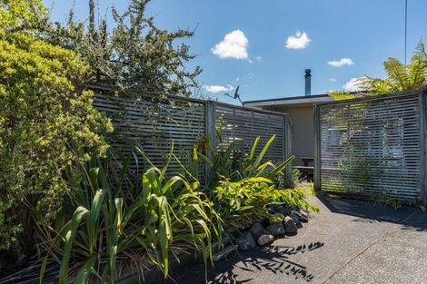 Photo of property in 1/12 Gradwell Place, Two Mile Bay, Taupo, 3330