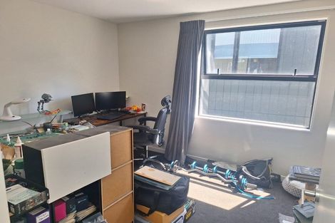 Photo of property in 18/6 Oswald Crescent, Paparangi, Wellington, 6037