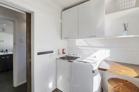 Photo of property in 8 South Street, Tawa, Wellington, 5028