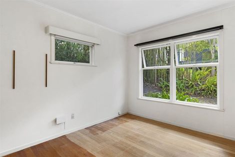 Photo of property in 71 Lyons Avenue, Murrays Bay, Auckland, 0630