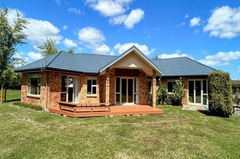 Photo of property in 16 Roots Street West, Feilding, 4702