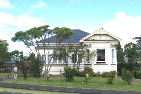 Photo of property in 34 Rawene Road, Birkenhead, Auckland, 0626