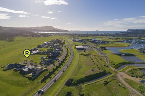 Photo of property in 6 Tango Way, Whitianga, 3510