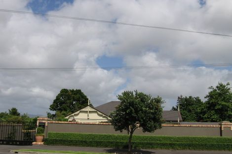 Photo of property in 17 Blockhouse Bay Road, Avondale, Auckland, 1026