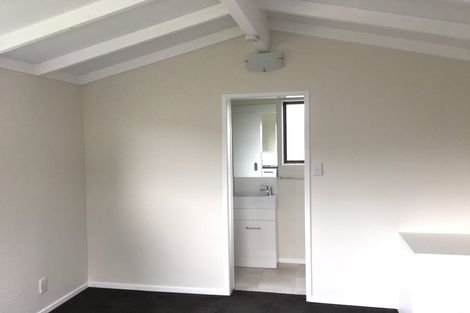 Photo of property in 11 Forbes Road, Favona, Auckland, 2024