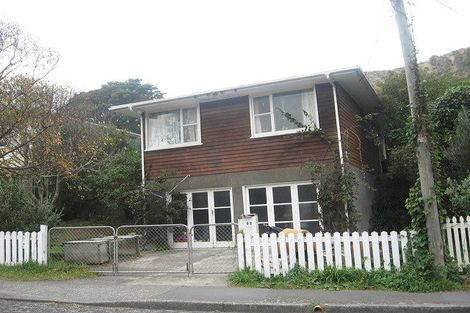 Photo of property in 52 Wellington Road, Paekakariki, 5034