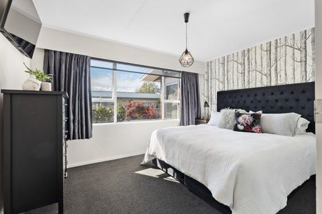 Photo of property in 16 Lockhart Avenue, Milson, Palmerston North, 4414