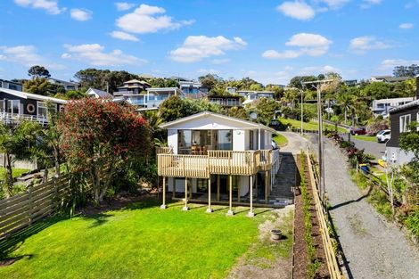 Photo of property in 79 Duncansby Road, Stanmore Bay, Whangaparaoa, 0932