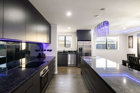 Photo of property in 27 Keerangi Place, Rototuna North, Hamilton, 3210