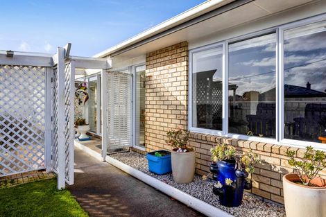 Photo of property in 26 Dixon Avenue, Hawera, 4610
