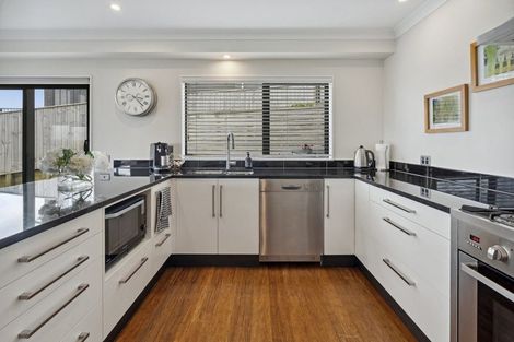 Photo of property in 81 Endeavour Drive, Whitby, Porirua, 5024